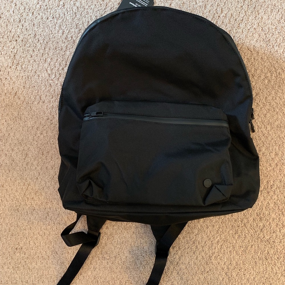 Lululemon Mainstay Backpack